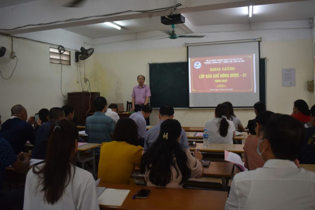 YDUOCTUETINHHANOI.EDU.VN