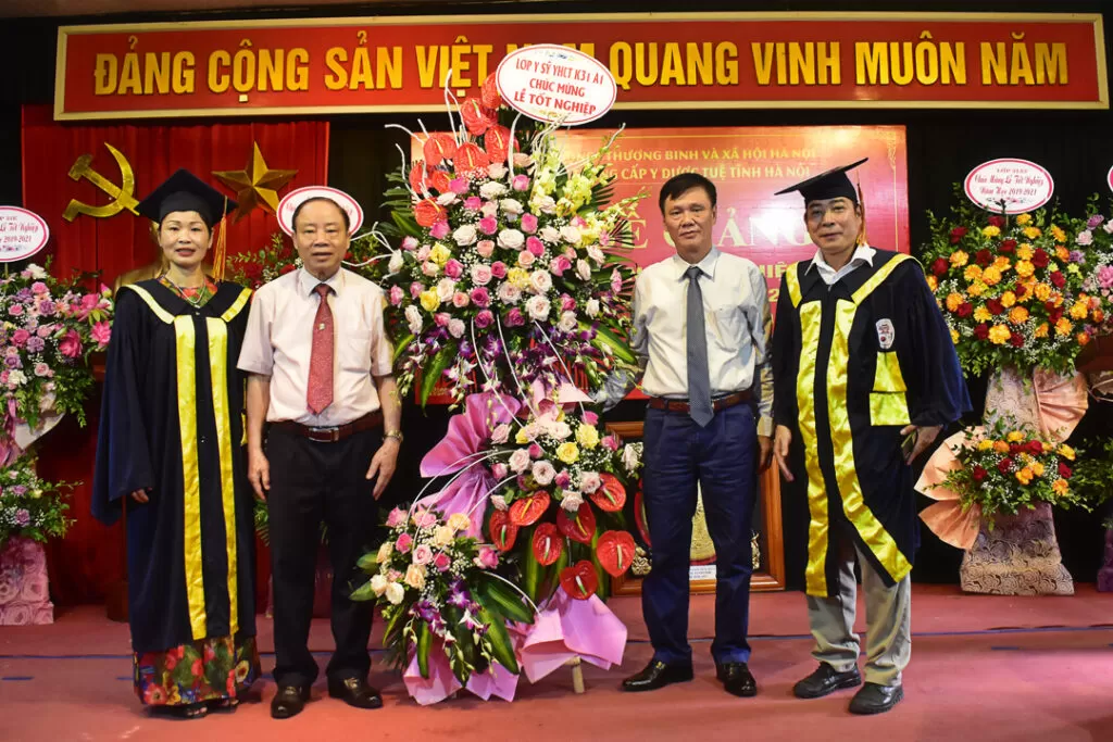 YDUOCTUETINHHANOI.EDU.VN