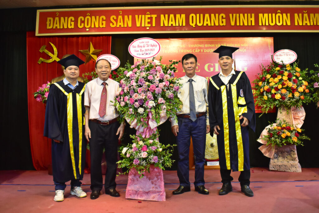 YDUOCTUETINHHANOI.EDU.VN