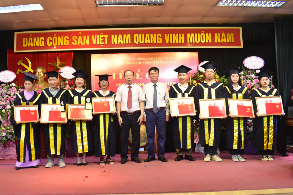 YDUOCTUETINHHANOI.EDU.VN