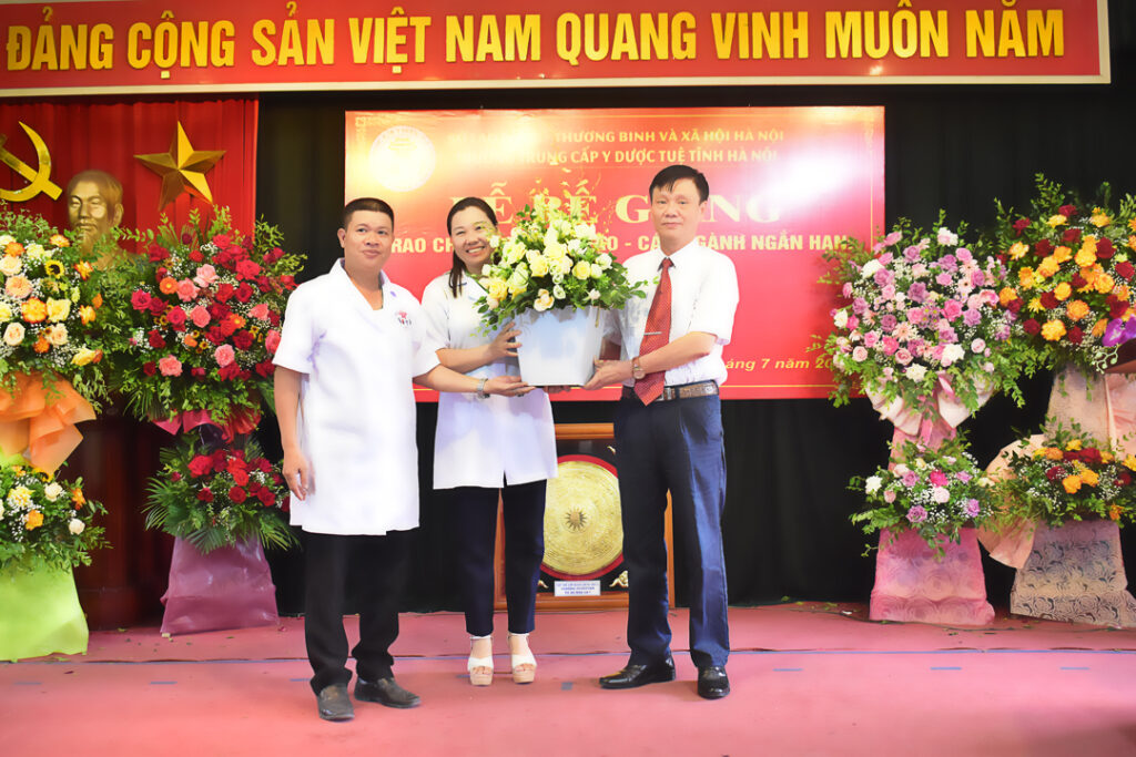 YDUOCTUETINHHANOI.EDU.VN