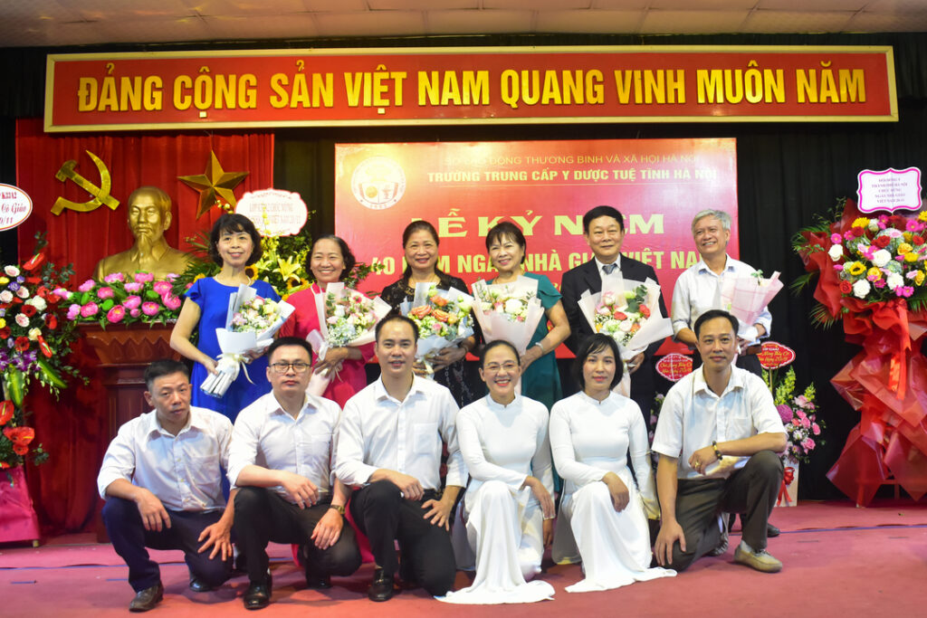 YDUOCTUETINHHANOI.EDU.VN