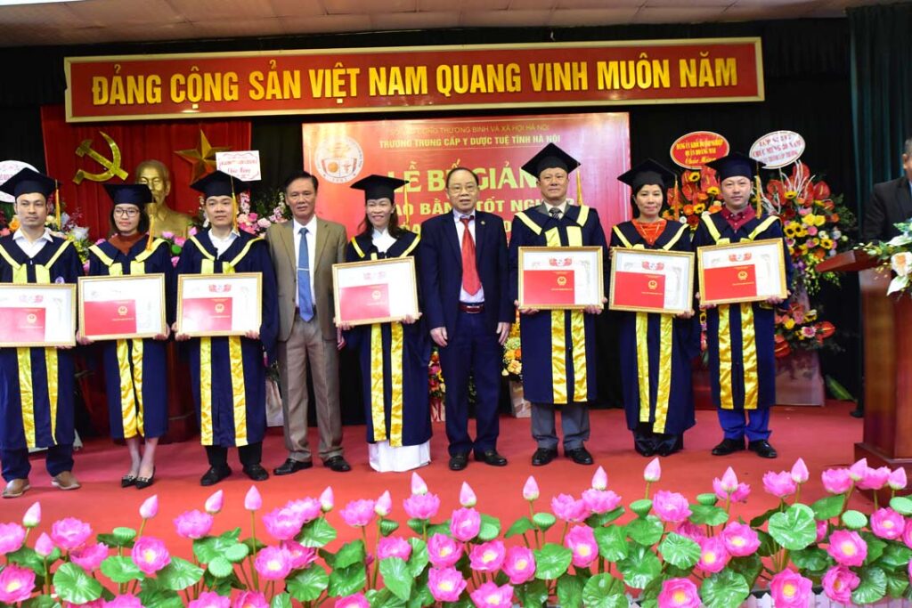 YDUOCTUETINHHANOI.EDU.VN