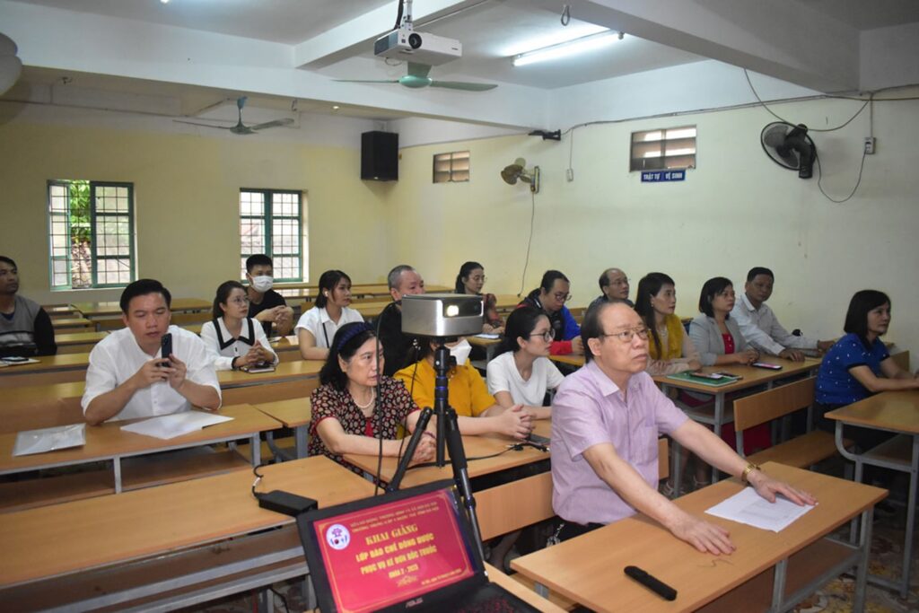 YDUOCTUETINHHANOI.EDU.VN