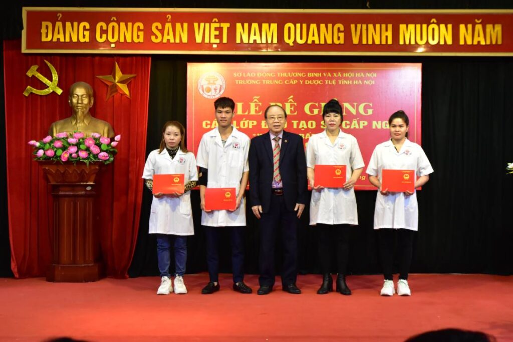YDUOCTUETINHHANOI.EDU.VN