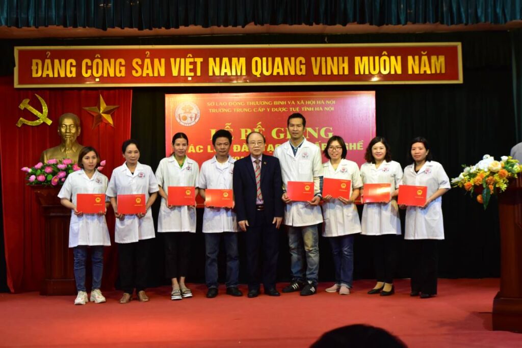 YDUOCTUETINHHANOI.EDU.VN