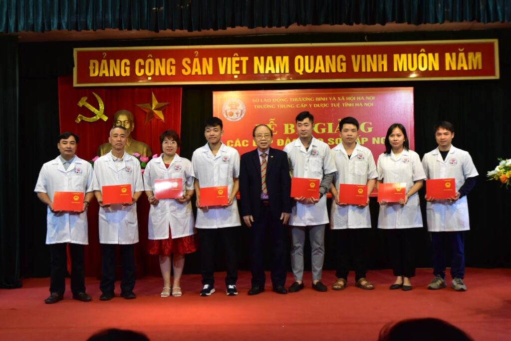 YDUOCTUETINHHANOI.EDU.VN