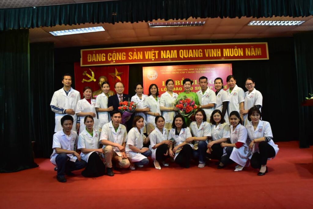 YDUOCTUETINHHANOI.EDU.VN