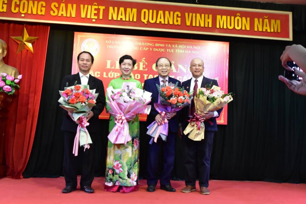 YDUOCTUETINHHANOI.EDU.VN