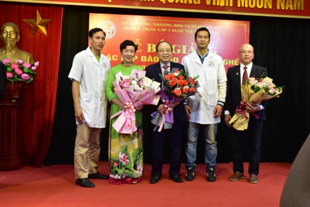 YDUOCTUETINHHANOI.EDU.VN