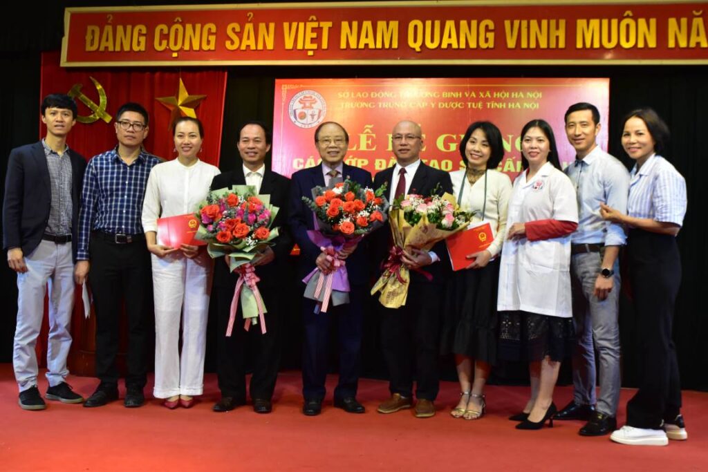 YDUOCTUETINHHANOI.EDU.VN