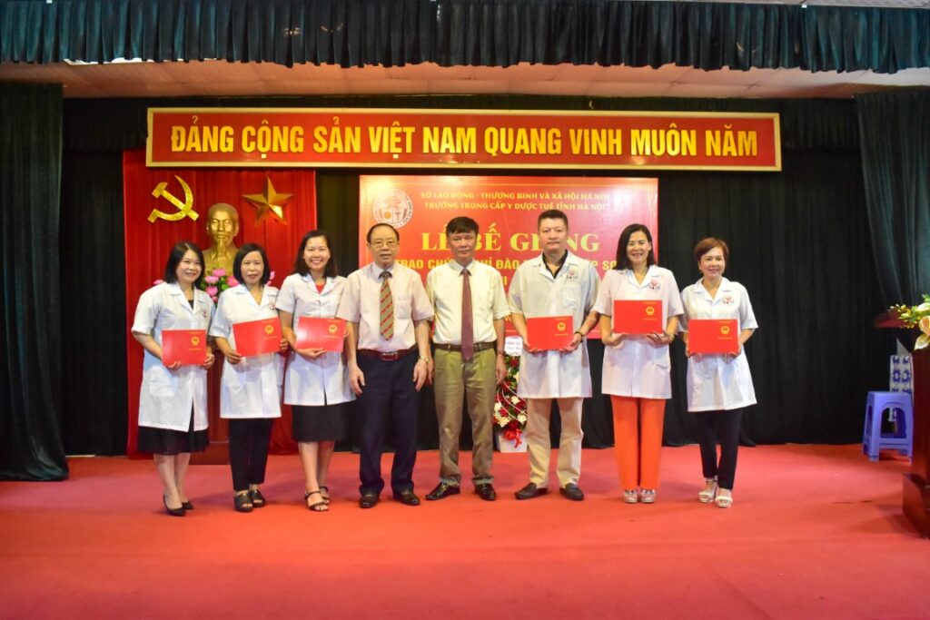 YDUOCTUETINHHANOI.EDU.VN