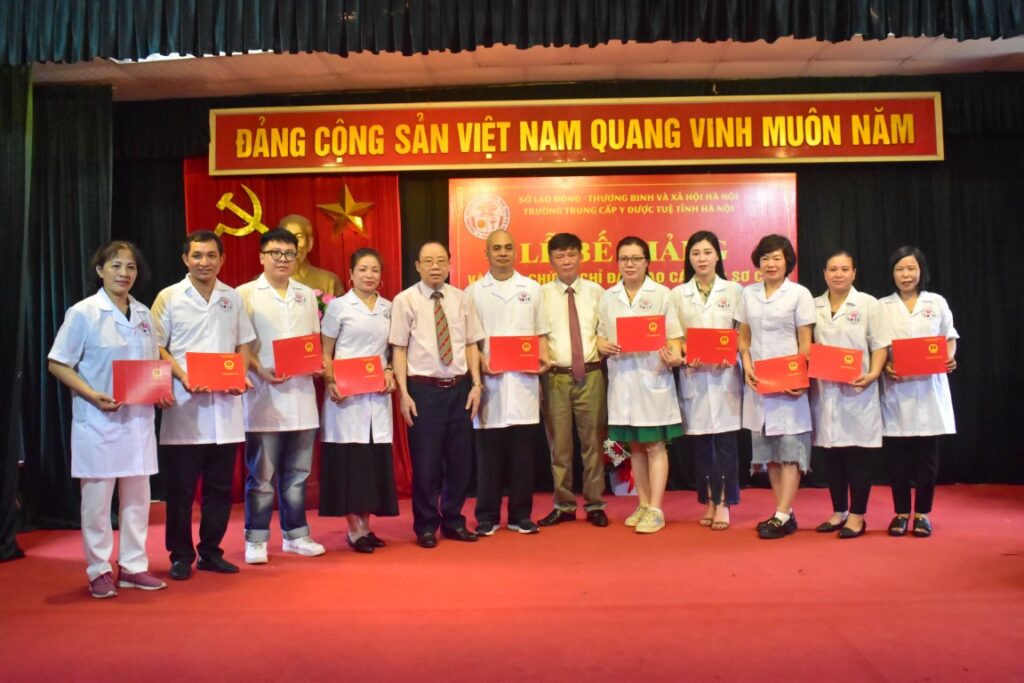 YDUOCTUETINHHANOI.EDU.VN