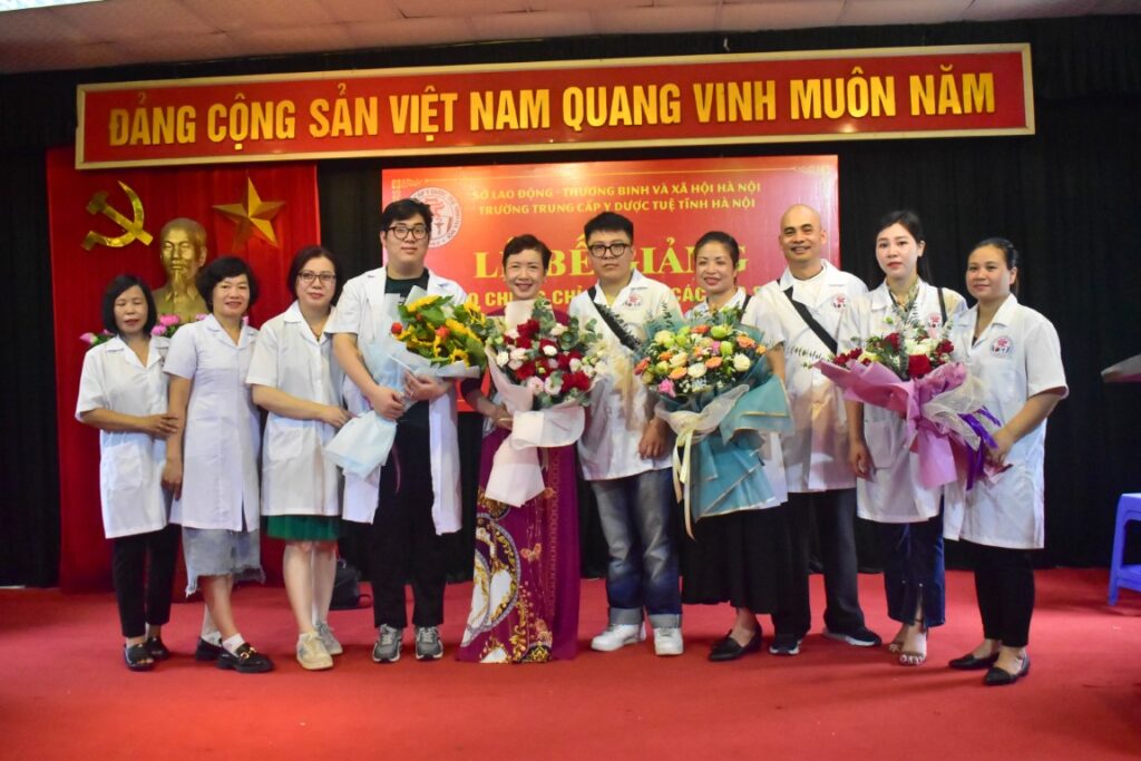 YDUOCTUETINHHANOI.EDU.VN