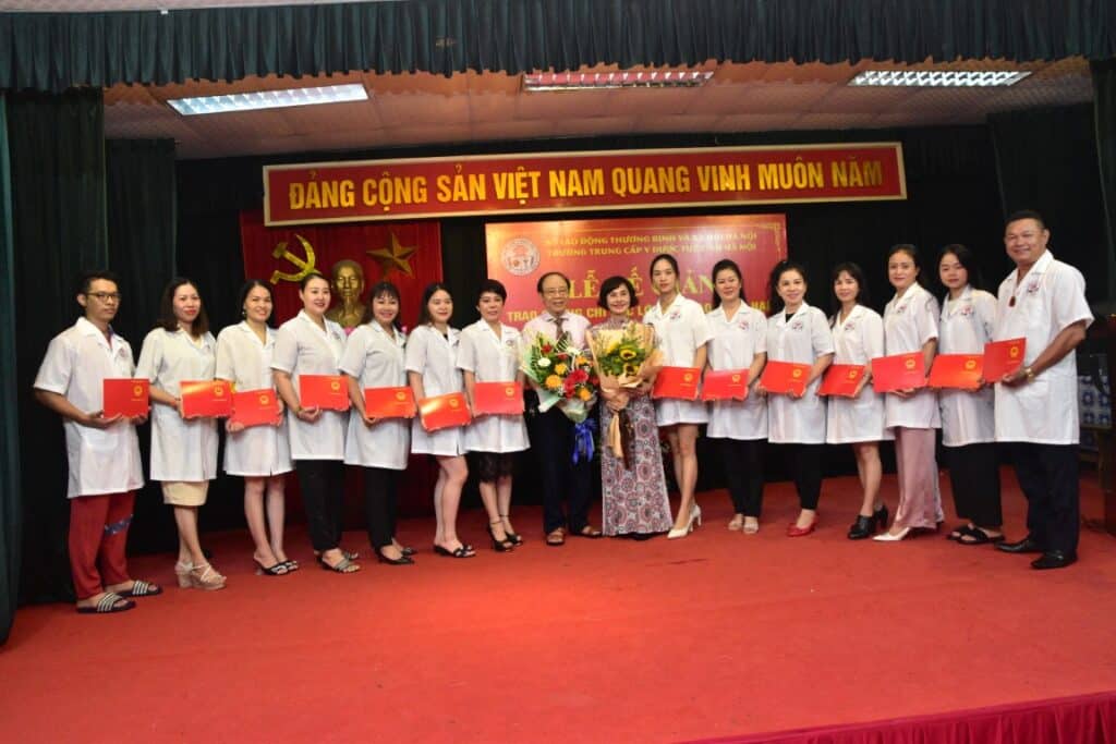 YDUOCTUETINHHANOI.EDU.VN