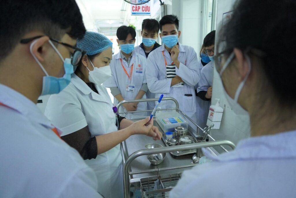 YDUOCTUETINHHANOI.EDU.VN
