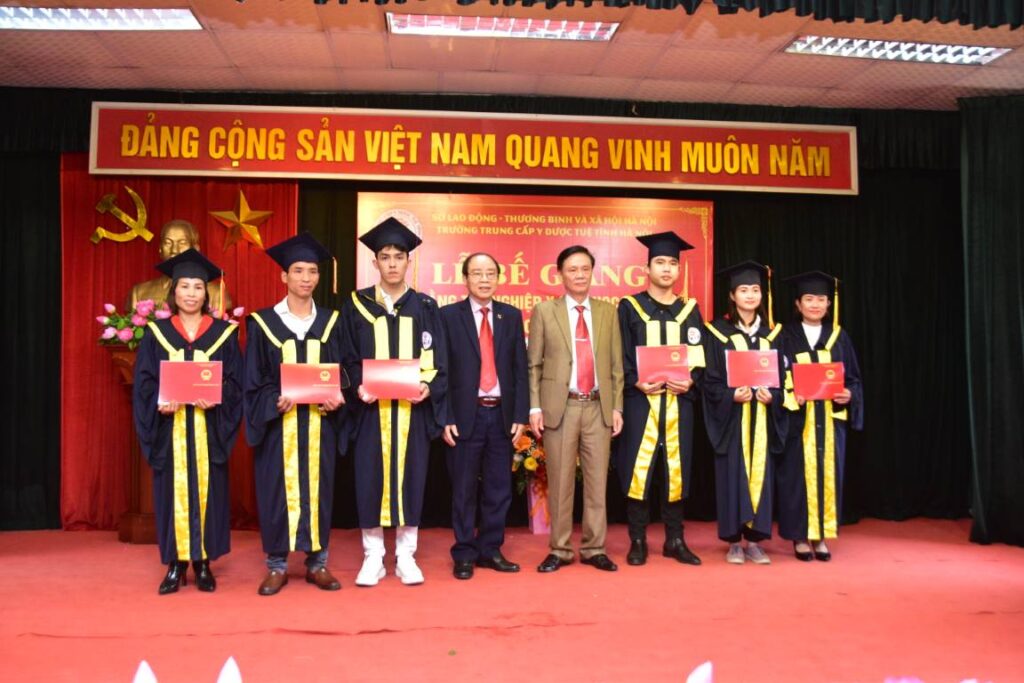 YDUOCTUETINHHANOI.EDU.VN