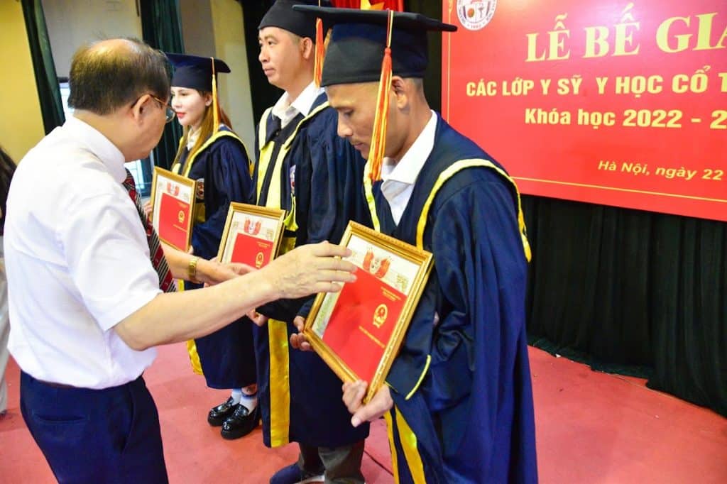 YDUOCTUETINHHANOI.EDU.VN