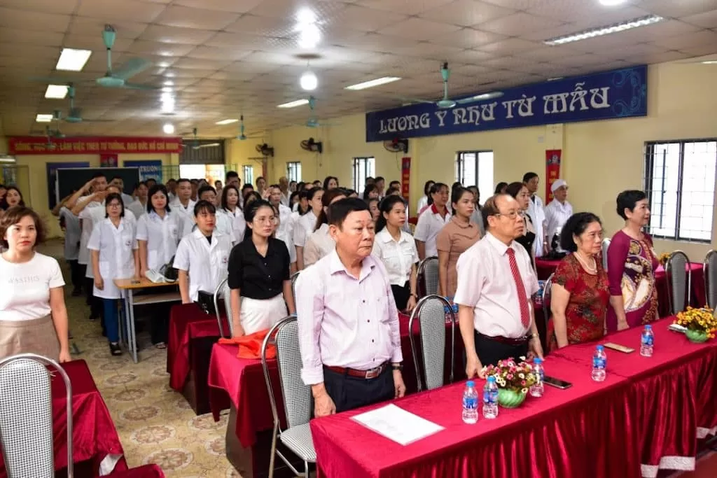YDUOCTUETINHHANOI.EDU.VN