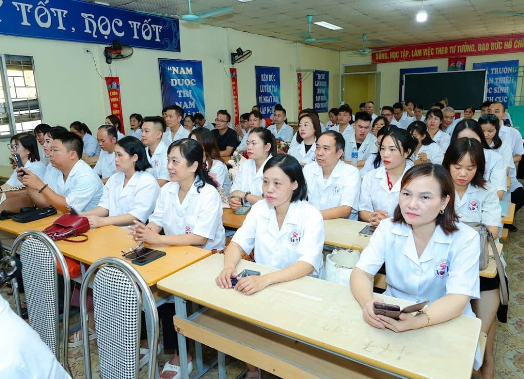 YDUOCTUETINHHANOI.EDU.VN