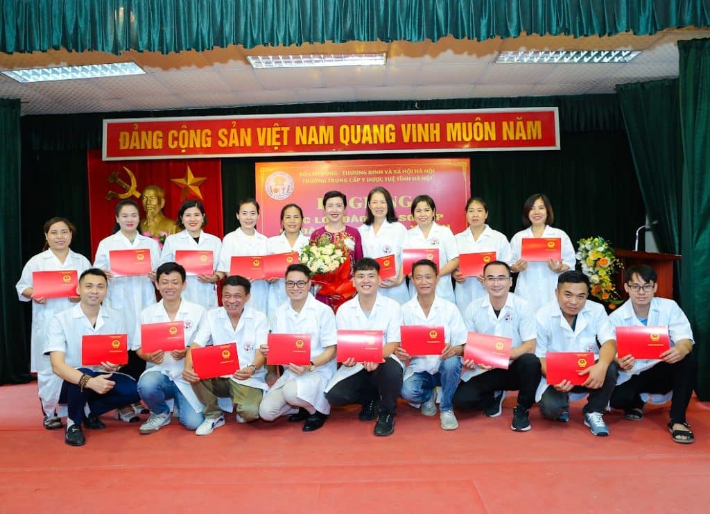 YDUOCTUETINHHANOI.EDU.VN