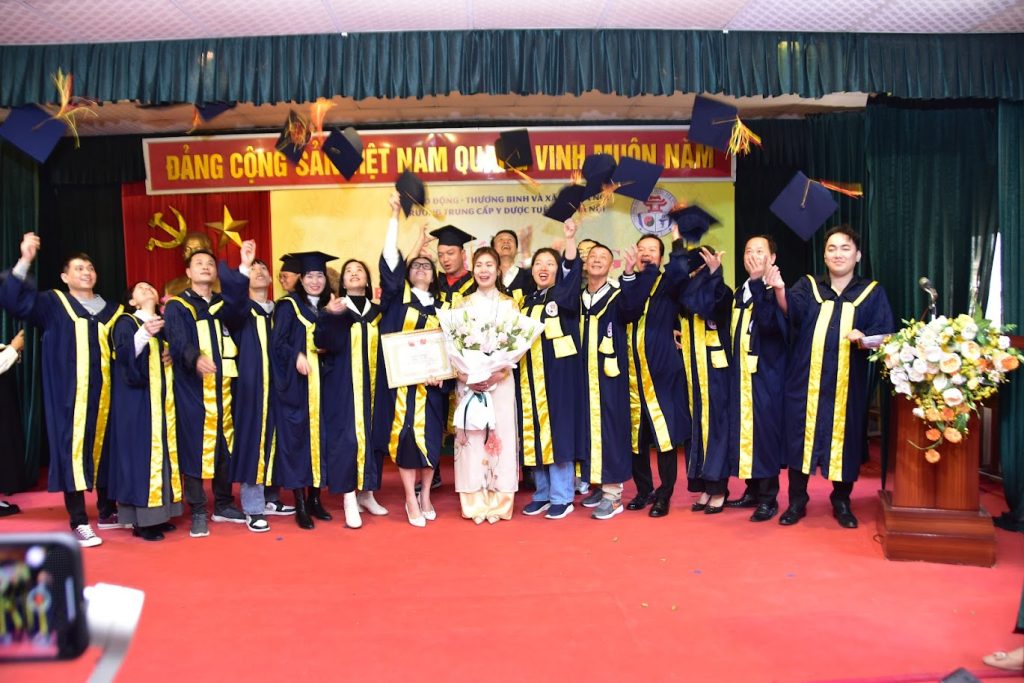 YDUOCTUETINHHANOI.EDU.VN